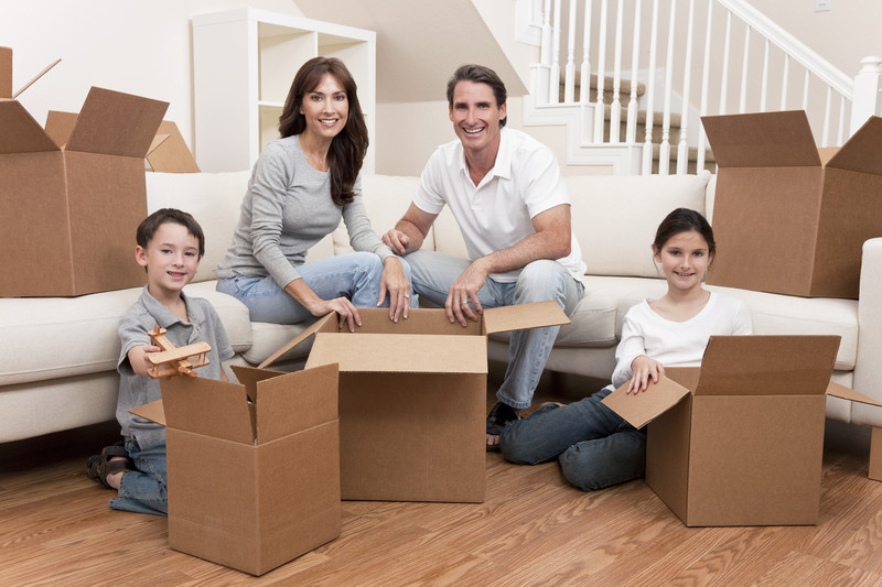 moving-canstockphoto6254640-1